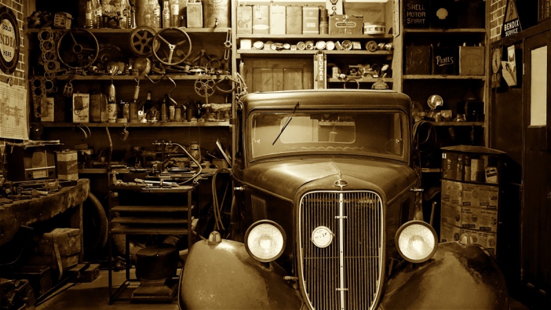 vitrine-ST RAPHAEL-min_antique_auto_automobile_automotive_car_classic_equipment_fix-1169797